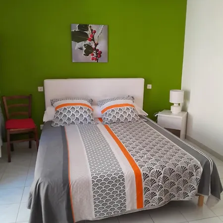 Les Olivier Apartament *